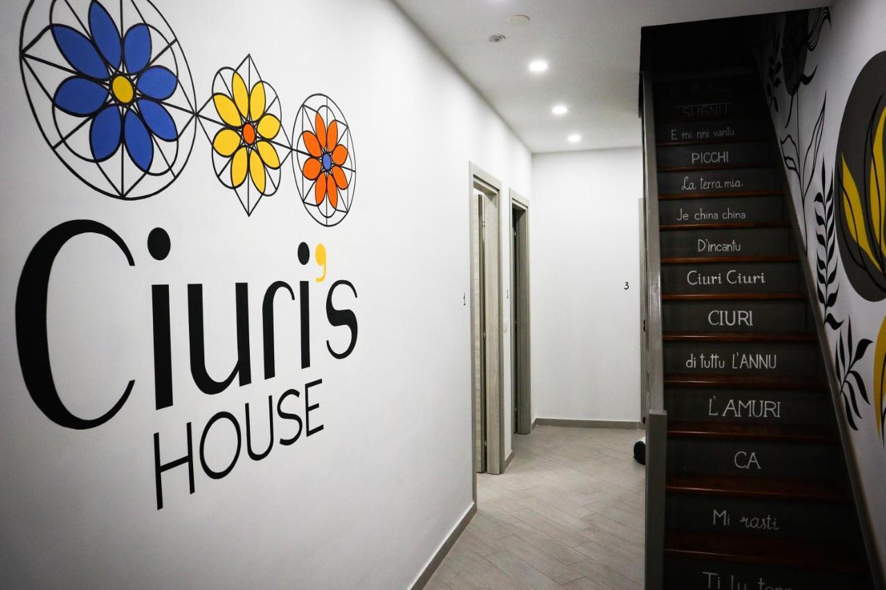 Ciuri'S House Hotel CTA Exterior photo